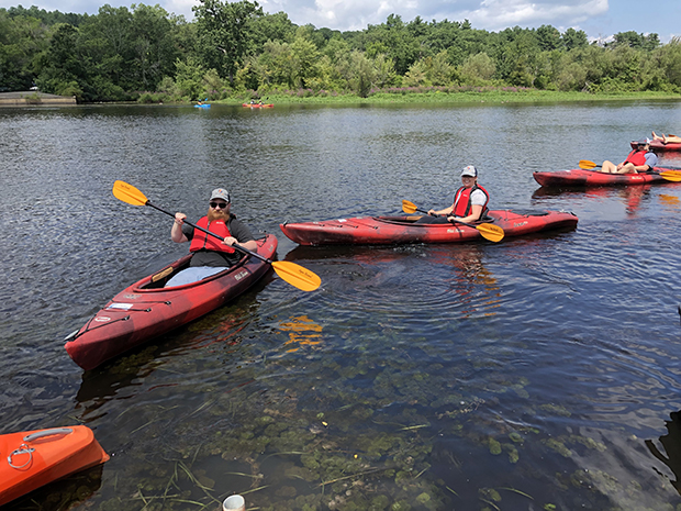 Redona team kayaking